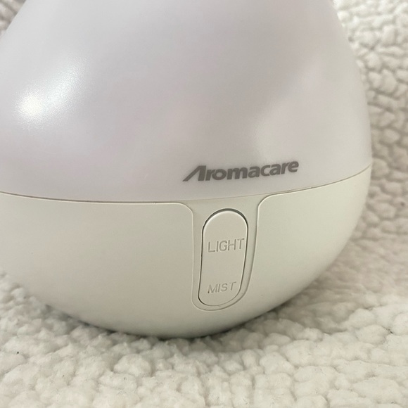 Aromacare Color Changing Essential Oil Diffuser - Picture 4 of 11